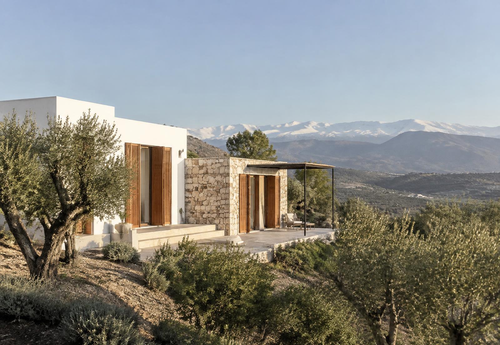 Vivienda de nueva construcción en cal y piedra